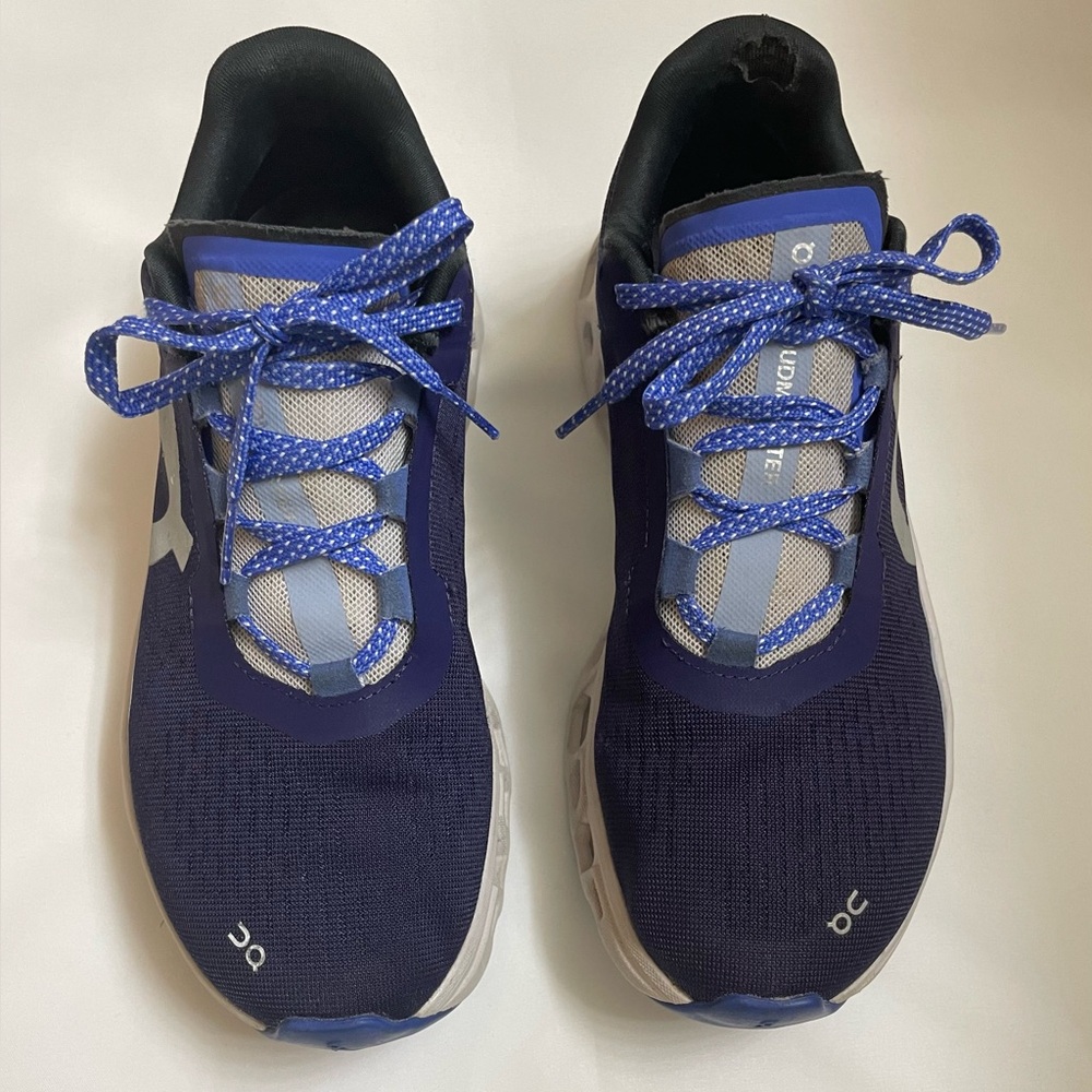 Women's On Cloud Monster Acai/Lavendar Size 7.5